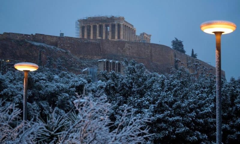 Greece: Snow Reaches Acropolis, Halts Services