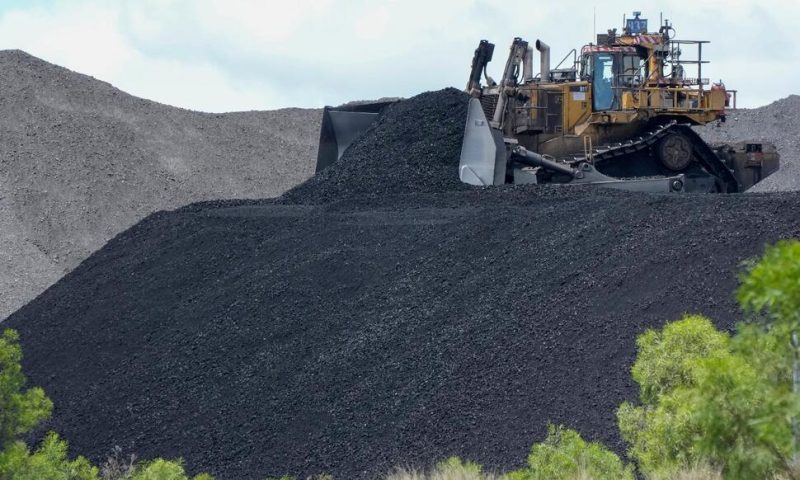 Australia Rejects Open-Pit Coal Mine Near Great Barrier Reef