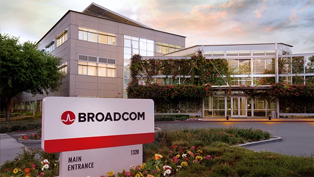 Broadcom Inc. (NASDAQ:AVGO) Shares Acquired by Mutual Advisors LLC