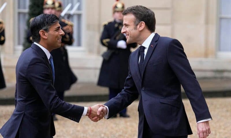 UK, France Mend Ties, Leaders Agree to Tackle Channel Boats