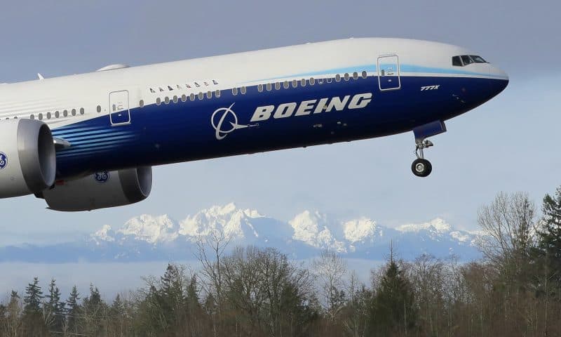 Dow drops 360 points on losses in shares of Boeing, JPMorgan Chase