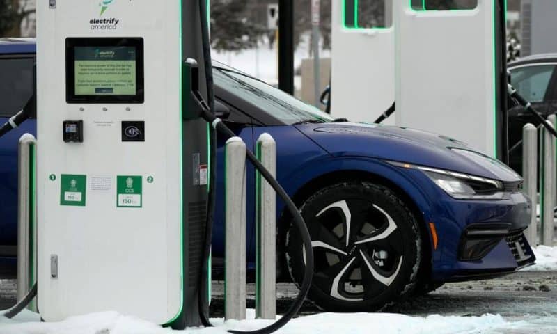 $2.5B in Grants for EV Chargers Aim at Underserved US Areas