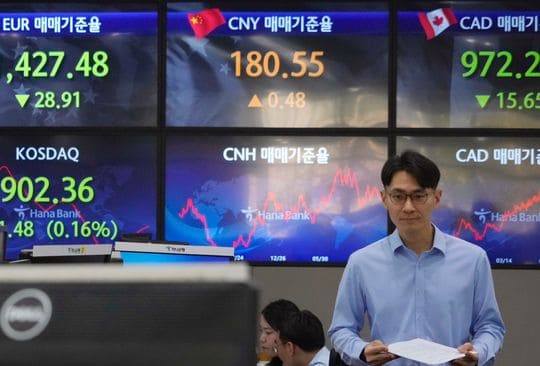 Asian markets mixed over economic growth, rate worries