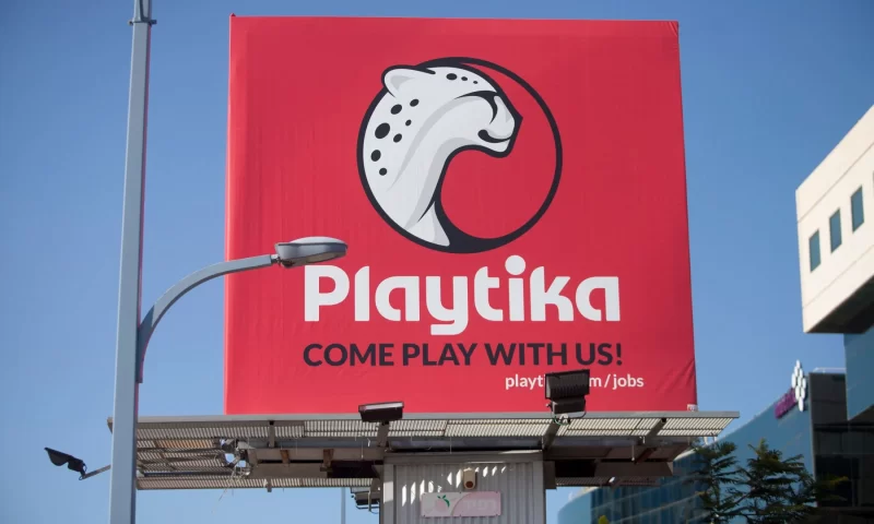 Playtika Holding Corp. (NASDAQ:PLTK) Major Shareholder Sells $3,519,000.00 in Stock