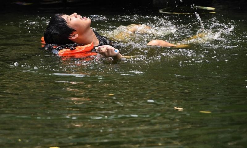 Thai Authorities Issue Extreme Heat Warnings for Dozens of Provinces