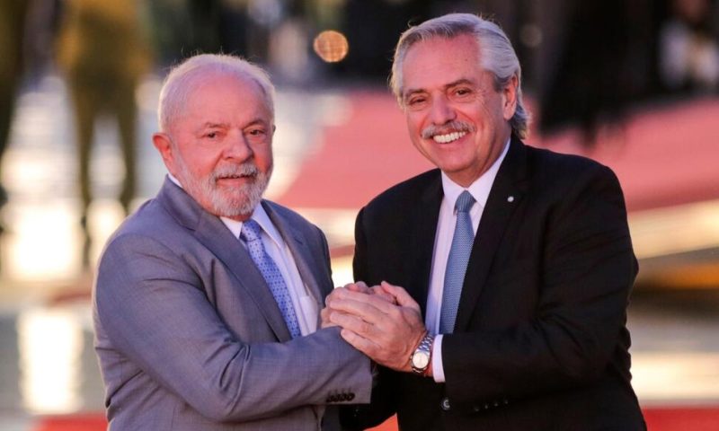 Argentina’s Fernandez Seeks Dollar Relief From Brazil’s Lula