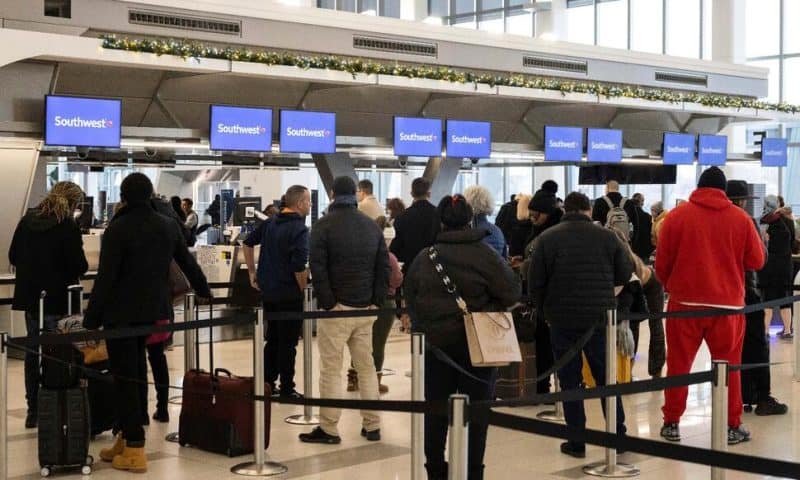 US to Propose New Rules for Airline Cancellations, Delays