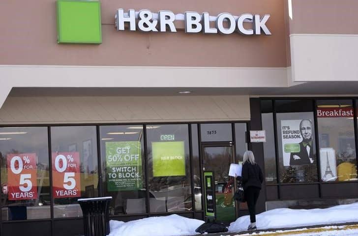 H&R Block Inc. stock rises Thursday, still underperforms market