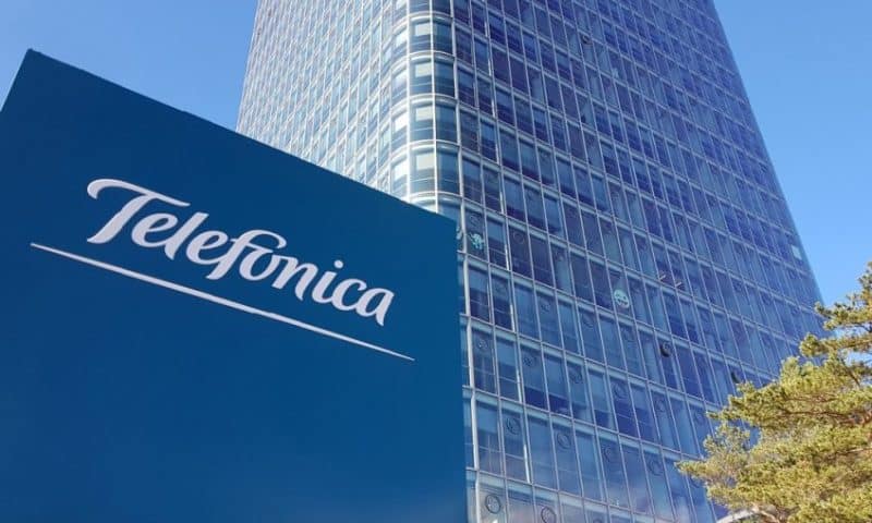 Telefónica, S.A. (NYSE:TEF) Given Average Recommendation of “Hold” by Brokerages