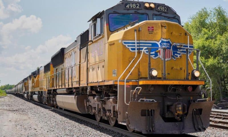 Railroad Industry Sues to Block New Locomotive Pollution Rules in California