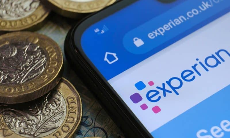 Experian plc (LON:EXPN) Insider Purchases £392,480.15 in Stock