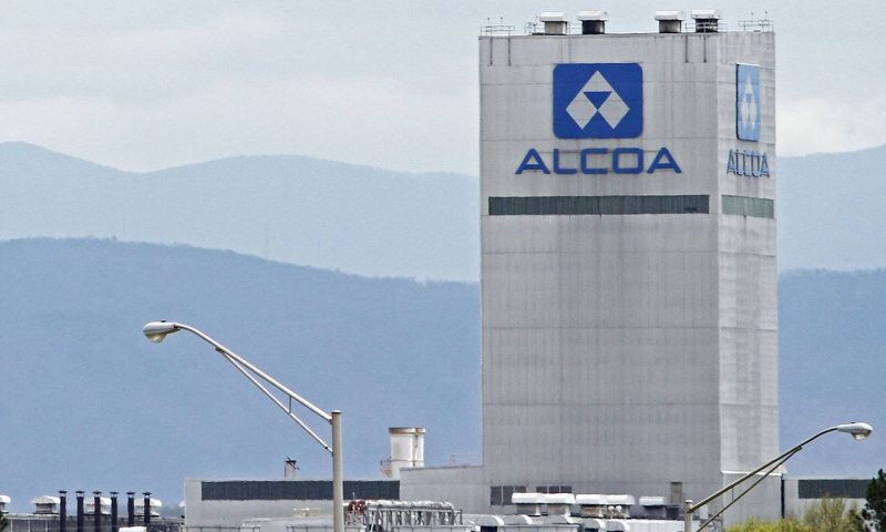 Amalgamated Bank Sells 24,997 Shares of Alcoa Co. (NYSE:AA)