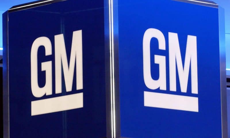 General Motors (NYSE:GM) Shares Down 2.8% After Insider Selling