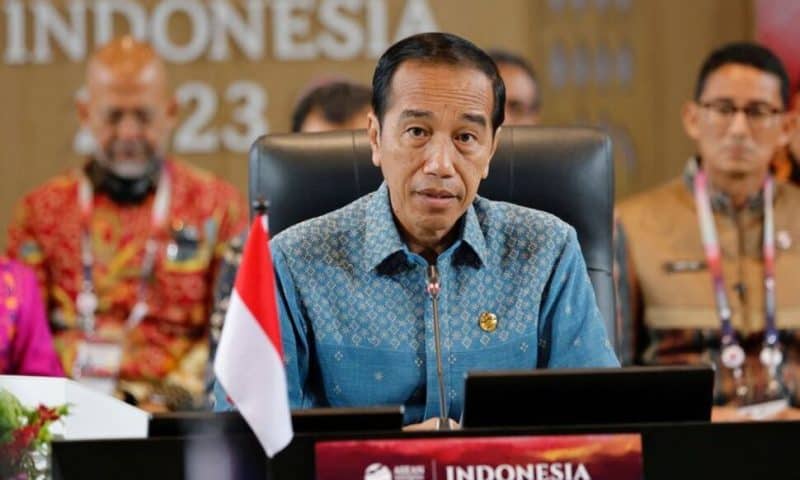 Indonesian President Warns Cabinet Against Overspending