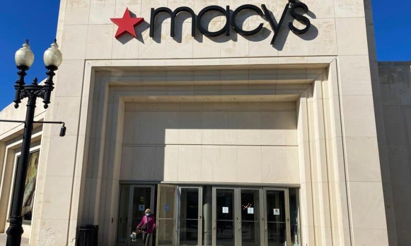 Macy’s Had to Discount Spring Goods to Entice Cautious Consumers and Sees More Warning Signs Ahead