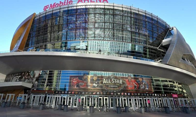 Las Vegas Food Service Workers Demanding Better Pay and Benefits Are Set to Rally on the Strip