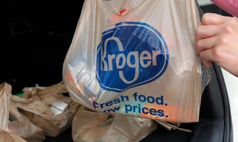 Kroger and Albertsons Sell Hundreds of Stores in a Bid to Clear Merger of the 2 Largest US Groceries