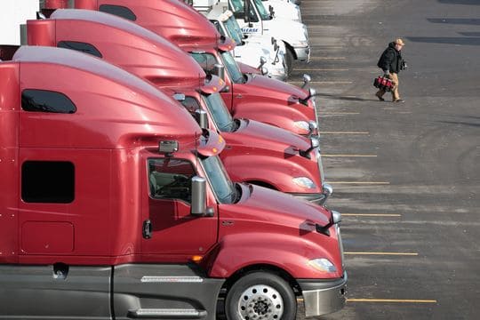 J.B. Hunt says it’s not yet out of the ‘freight recession,’ but that there are signs of a rebound