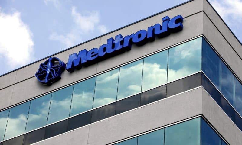 Medtronic plc (NYSE:MDT) Receives Consensus Rating of “Hold” from Analysts