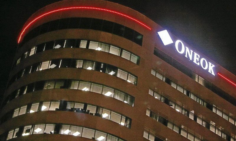 ONEOK, Inc. (NYSE:OKE) Director Sells $56,232.00 in Stock