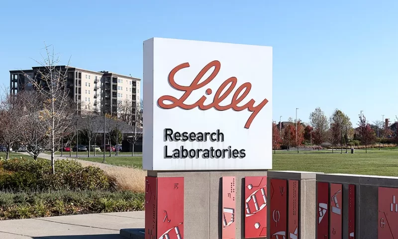 Welch & Forbes LLC Purchases 7,896 Shares of Eli Lilly and Company (NYSE:LLY)