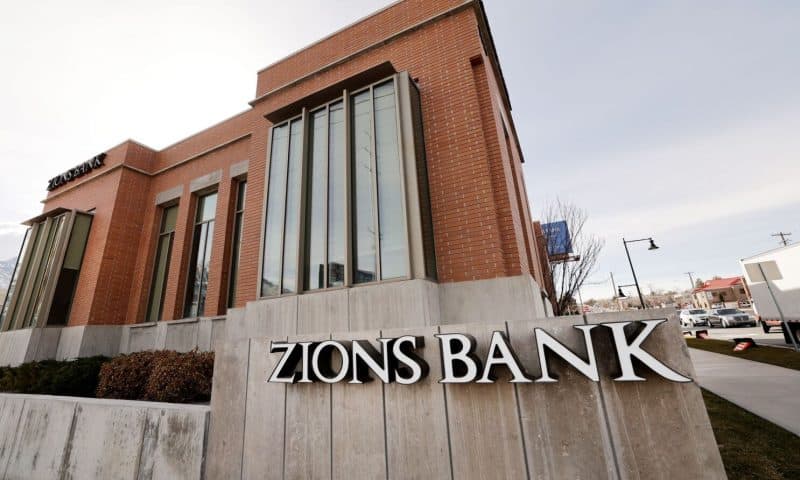 Zions Bancorporation, National Association (NASDAQ:ZION) PT Lowered to $48.00