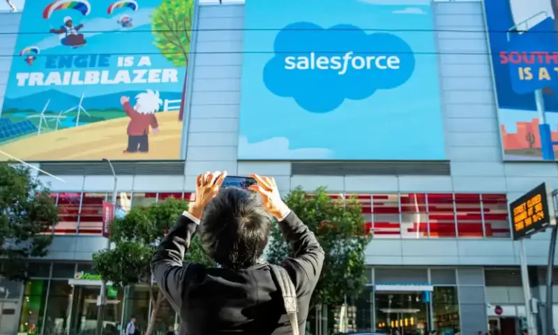 Salesforce, Visa share gains contribute to Dow’s nearly 150-point jump