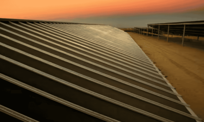 First Solar predicts a better year ahead, and stock gains