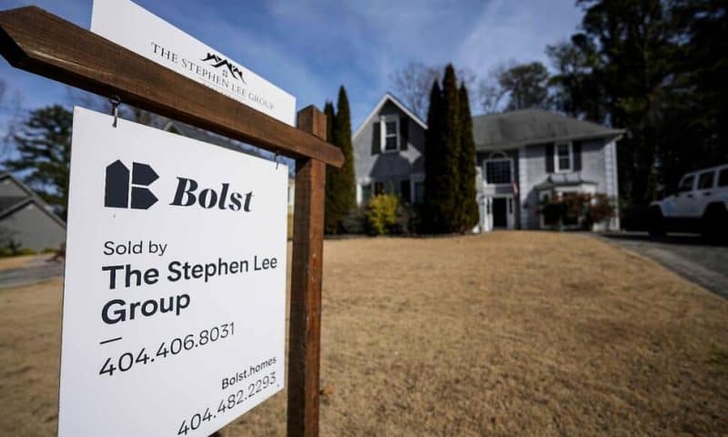 Home Sales Rose in January as Easing Mortgage Rates, More Homes for Sale Enticed Homebuyers