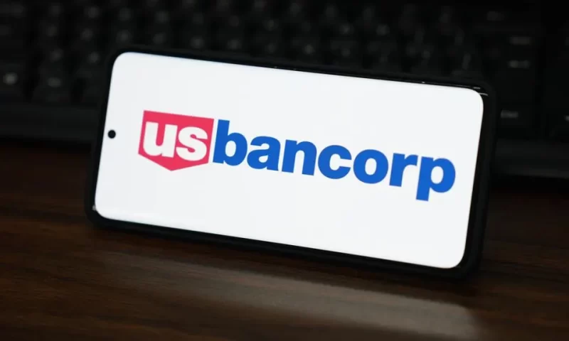 StockNews.com Downgrades U.S. Bancorp (NYSE:USB) to Sell