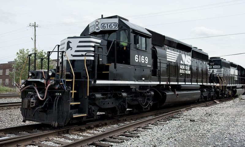 Norfolk Southern (NYSE:NSC) PT Raised to $286.00