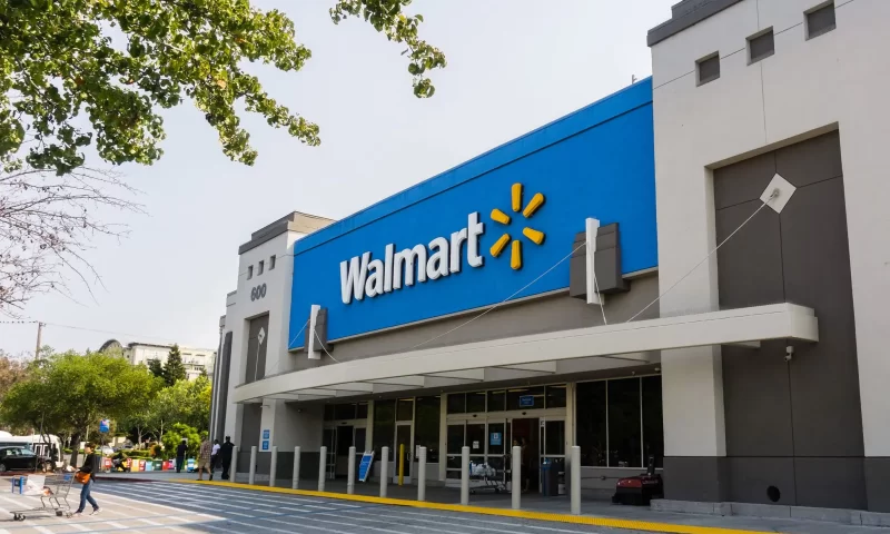 Walmart (NYSE:WMT) Price Target Raised to $185.00