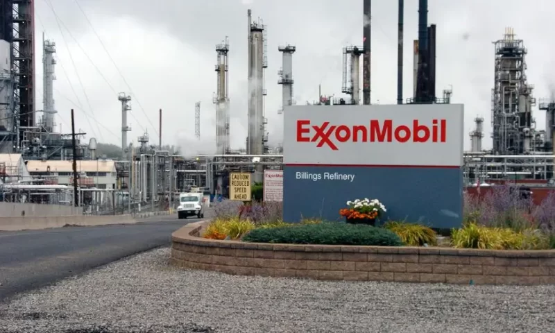 Exxon Mobil Co. (NYSE:XOM) Sees Significant Growth in Short Interest