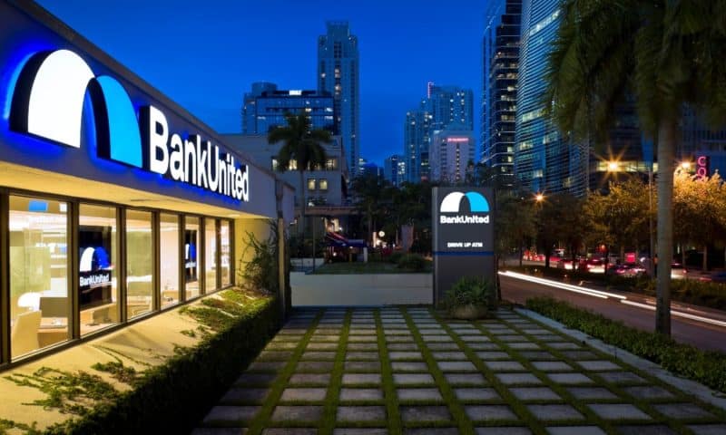 BankUnited (NYSE:BKU) Shares Up 4.5%