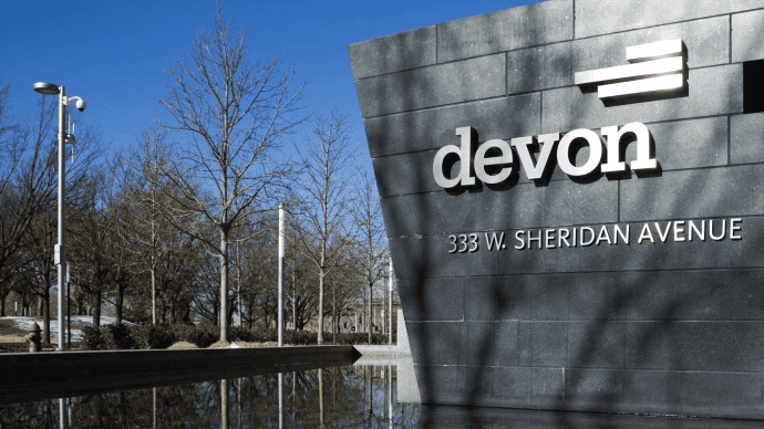 Devon Energy Corp. stock outperforms competitors on strong trading day