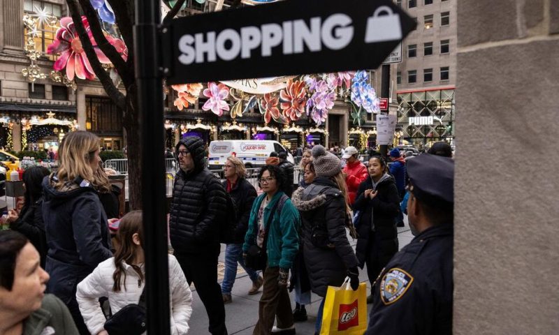 US Retail Sales to Increase Between 2.5% and 3.5% in 2024, Trade Group Forecasts