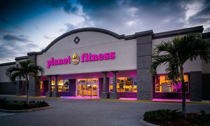 Planet Fitness (NYSE:PLNT) Shares Up 3.9%