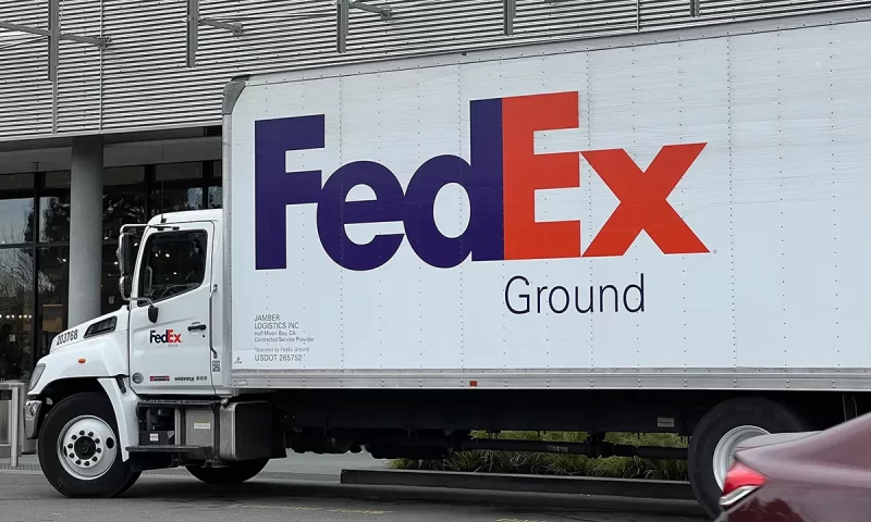 Short Interest in FedEx Co. (NYSE:FDX) Rises By 6.0%