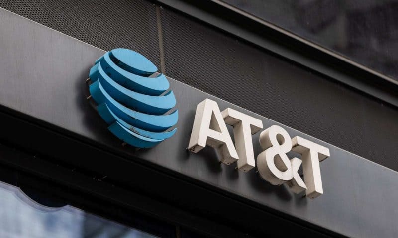 AT&T (NYSE:T) Stock Price Up 0.5%