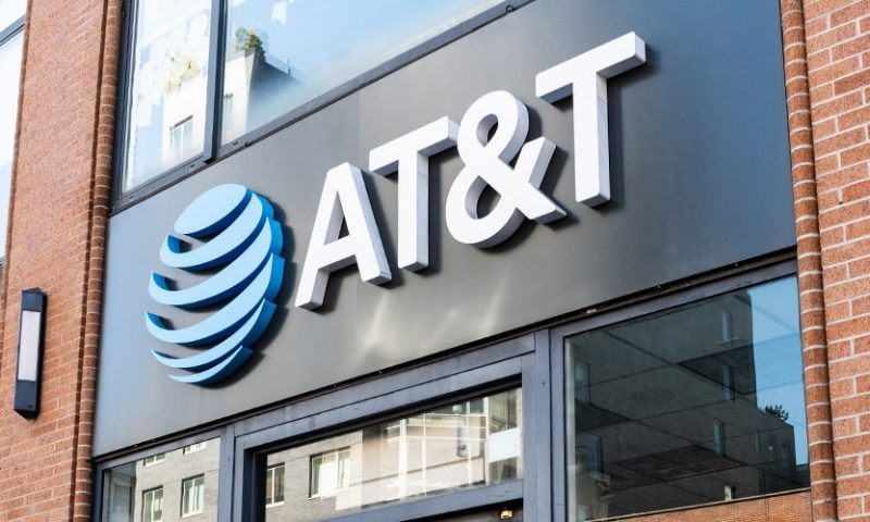 AT&T (NYSE:T) Shares Down 0.3%