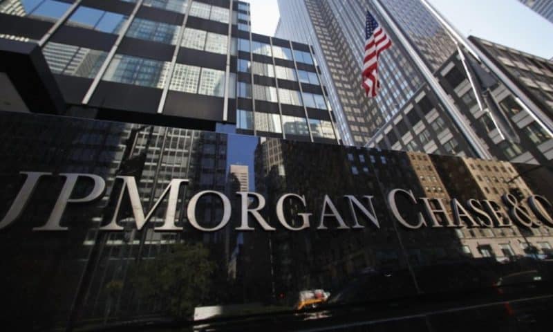 JPMorgan Chase & Co. stock falls Monday, still outperforms market