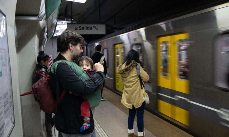 Subway Commuters in Buenos Aires See Fares Spike by 360% as Part of Austerity Campaign in Argentina