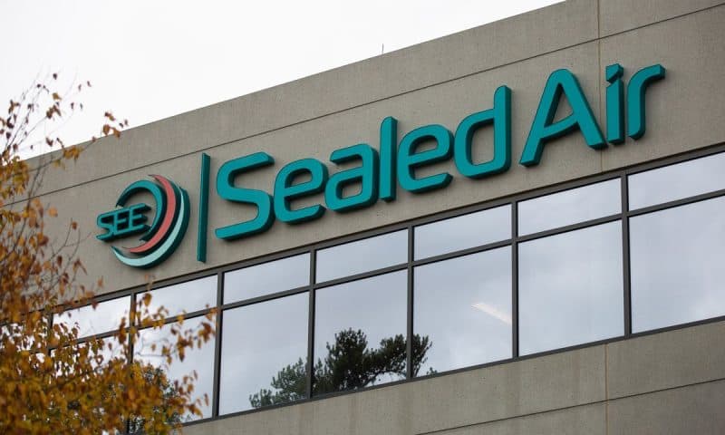 Hsbc Holdings PLC Buys 5,138,700 Shares of Sealed Air Co. (NYSE:SEE)