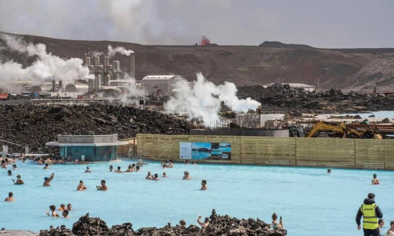 Popular Geothermal Spa in Iceland Reopens to Tourists After Nearby Volcano Stabilizes