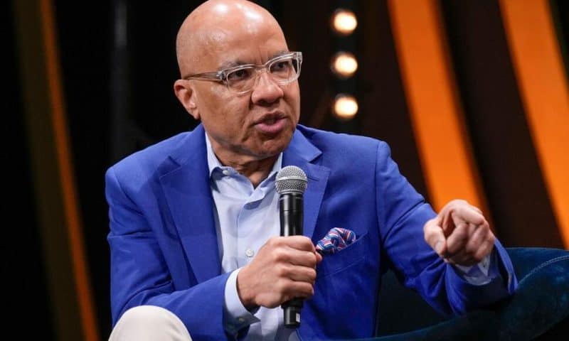 Darren Walker, President of Ford Foundation, Will Step Down by the End of 2025