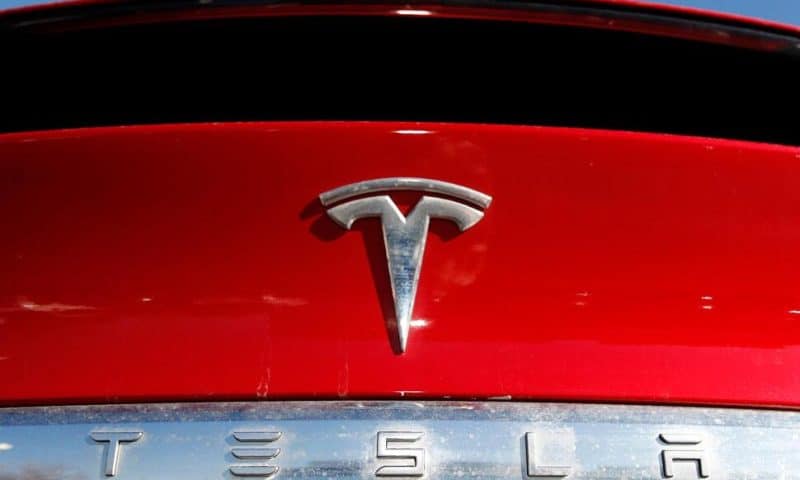 Tesla’s 2Q Profit Falls 45% to $1.48 Billion as Sales Drop Despite Price Cuts and Low-Interest Loans