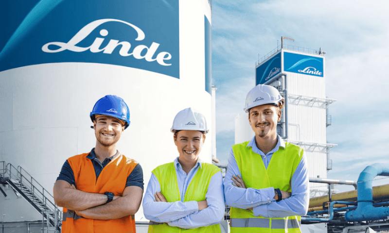 Jackson Wealth Management LLC Sells 3,808 Shares of Linde plc (NASDAQ:LIN)