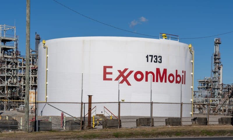 Exxon Mobil (NYSE:XOM) Stock Price Down 1.9%