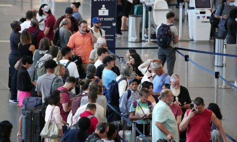 Delta CEO Says Airline Is Facing $500 Million in Costs From Global Tech Outage