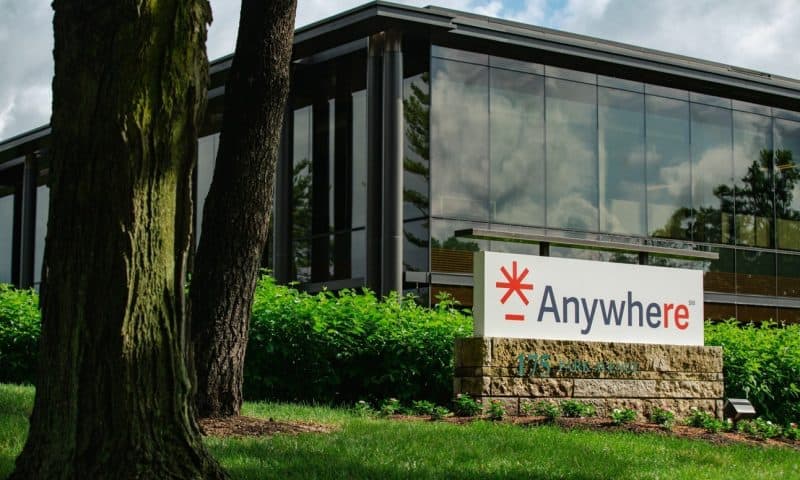 Anywhere Real Estate (NYSE:HOUS) Shares Up 8%